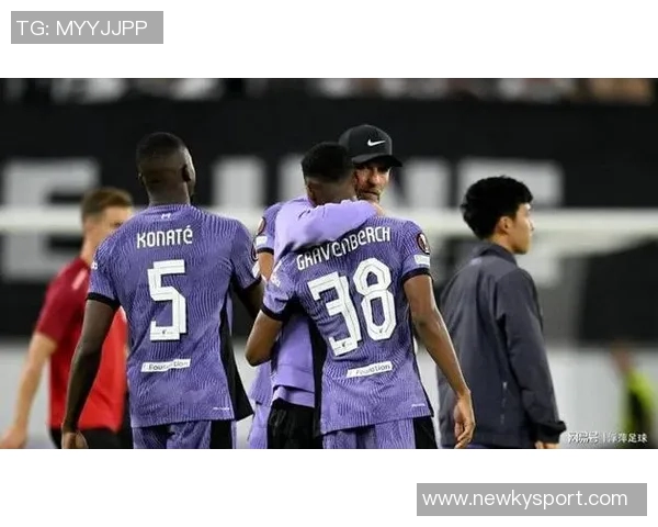 奎因豪取三双表现惊艳哈珀关键时刻助球队逆转胜利